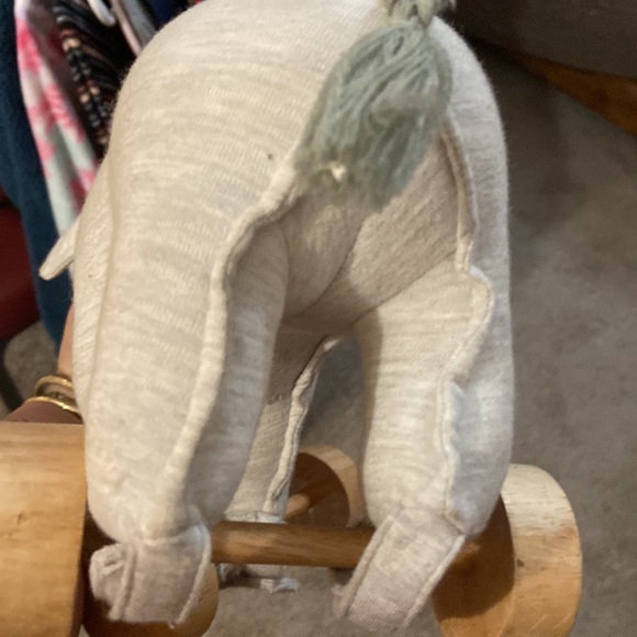 Land of nod elephant pulley - Picture 6 of 9